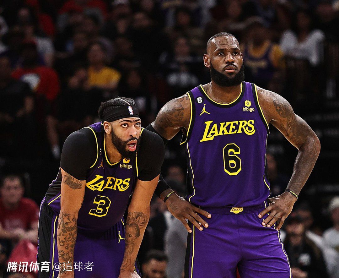 穆雷28+5约基奇26+14+8掘金终结勇士5连胜　NBA圣诞大战，勇士客场对阵掘金。